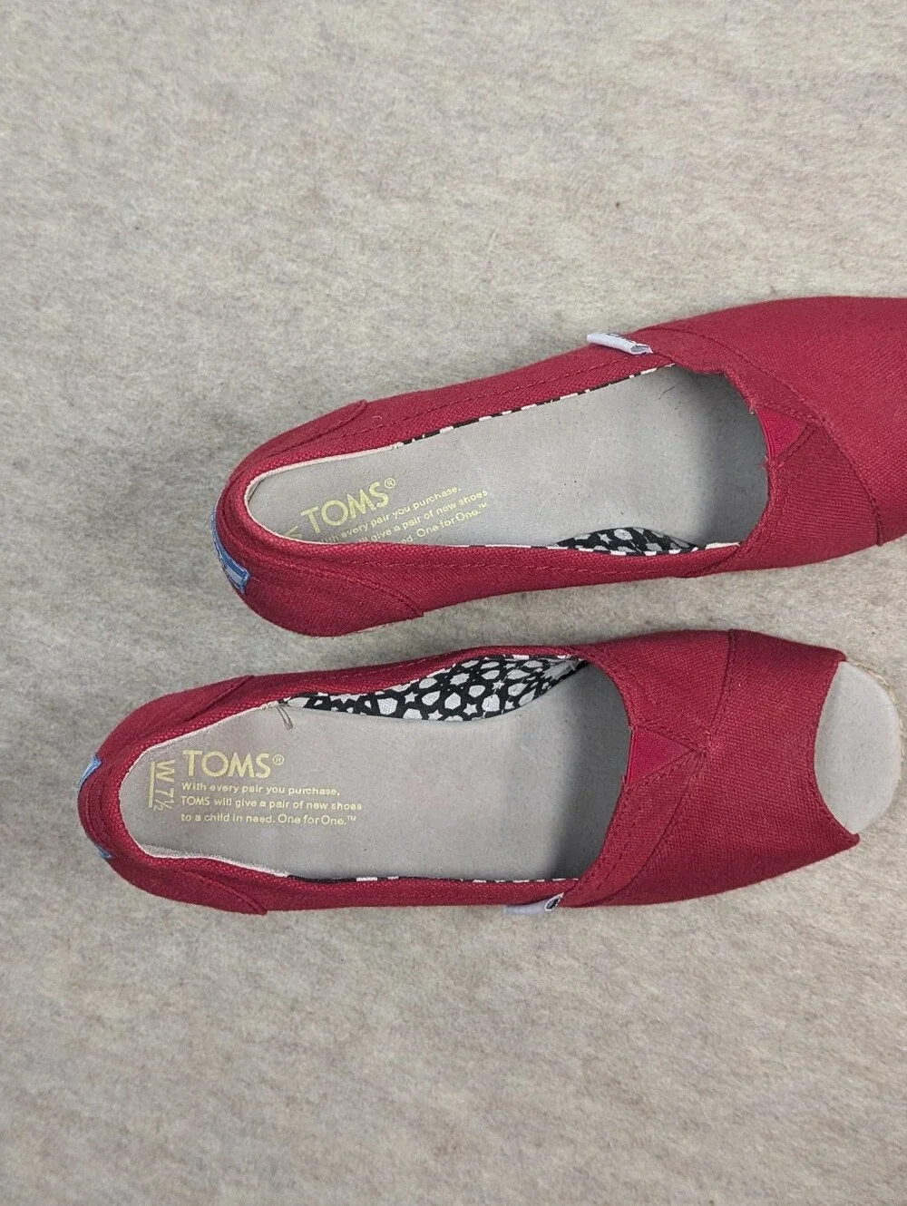 Toms red wedge